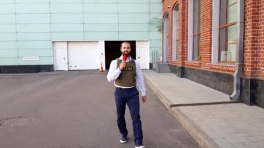 Yayın Gazetecisi. Stringer.