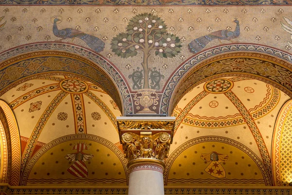 Budapeszt, Węgry - 27 marca 2018: Wnętrze hali odnowiony Roman w Muzeum Sztuk Pięknych — Zdjęcie stockowe
