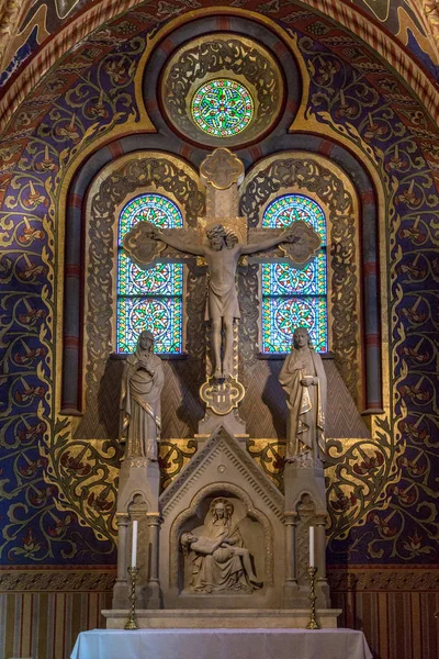 Interior da Igreja Matthias em Budas Castle District. A igreja foi palco de várias coroações, incluindo a de Carlos IV em 1916, último rei Habsburgo — Fotografia de Stock