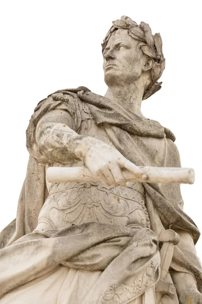 Romeinse keizer julius caesar standbeeld geïsoleerd op witte achtergrond — Stockfoto