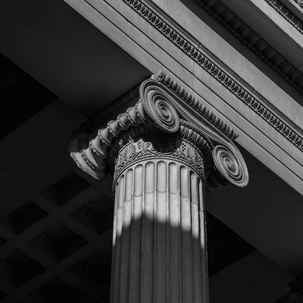 Vintage Old Justice Courthouse Column — Stock Photo, Image