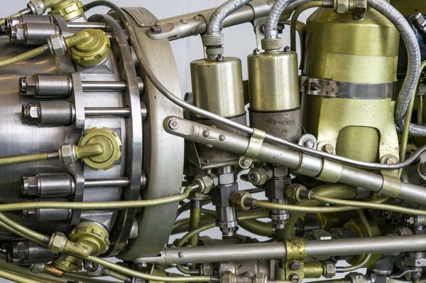 Raketenseite Silber Gold Hydraulikleitungen durcheinander Raumfahrzeug — Stockfoto