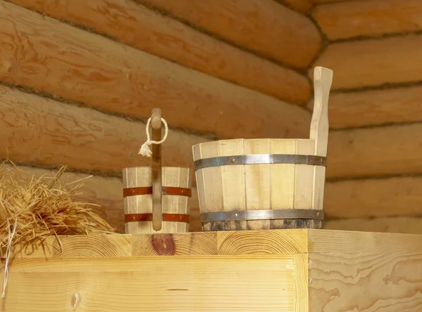 Traditionell utrustning för ryska bad från trä — Stockfoto