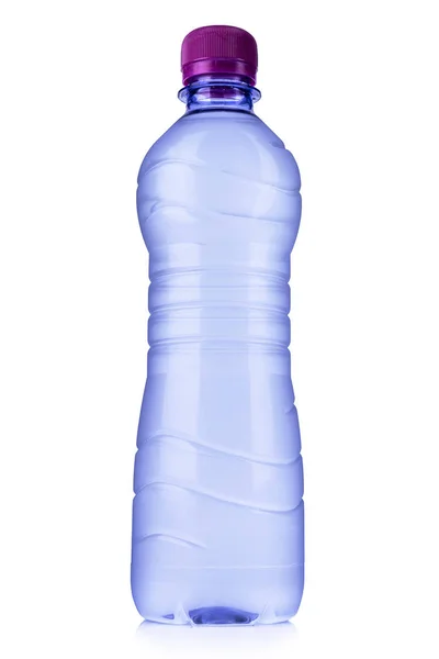 Bottiglia di plastica di acqua isolata su fondo bianco — Foto Stock