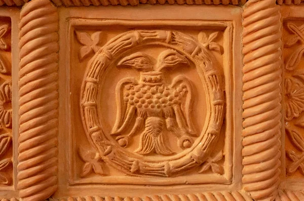 Tradiční ruské ornament na hliněné peci dlaždice — Stock fotografie