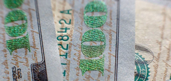 Benjamin Franklin twarz na nas sto Dolar bill makro na białym tle, Stany pieniądze zbliżenie — Zdjęcie stockowe
