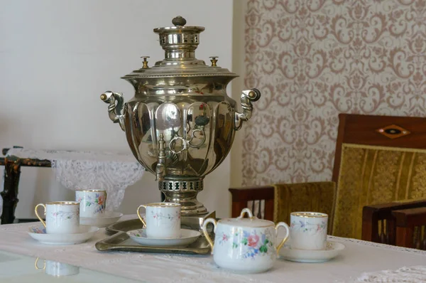 Russische thee Samowar Concept traditionele Russische cultuur object Samowar — Stockfoto