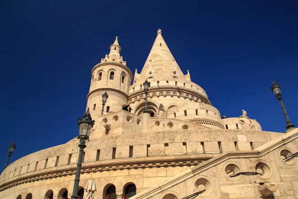 Фиманс Бастион - терраса в неоготическом и неоготическом стиле, знаменитая достопримечательность Будапешта — стоковое фото
