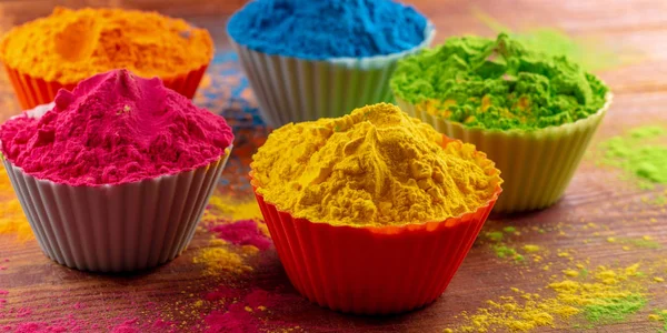 Holi color powder. Organic Gulal colours in bowl for Holi festival, Hindu tradition festive — Stock Photo, Image