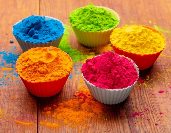 Holi color powder. Organic Gulal colours in bowl for Holi festival, Hindu tradition festive — Stock Photo, Image