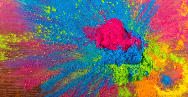 Holi színű por. Organikus Gulal színek tálban Holi fesztivál, Hindu hagyomány ünnepi — Stock Fotó