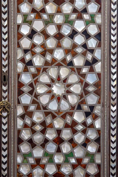 Tipos de telhas cerâmicas com ornamento árabe. Padrão floral azul. Cerâmica turca — Fotografia de Stock