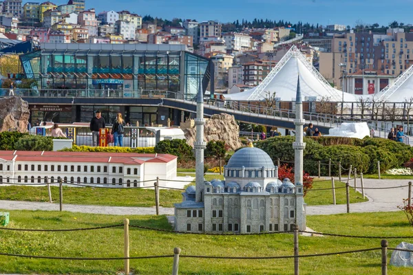 Istanbul, Turquie - 23 mars 2019 : Miniaturk est un parc miniature situé à Istanbul, en Turquie. Le parc contient 122 modèles. Vue panoramique de Miniaturk — Photo