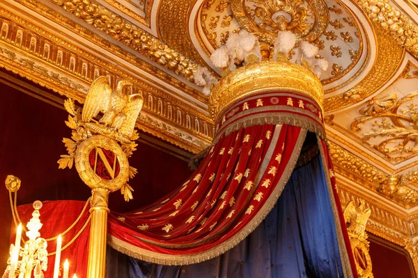 Фонтенбло, Франція, 30 березня 2017: інтер'єри палацового залу Фонтенбло. Шато був одним з головних замків національного музею французьких королів і об'єктом всесвітньої спадщини ЮНЕСКО. — стокове фото