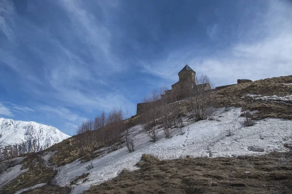 Gergeti Treenighetskyrka Georgien — Stockfoto