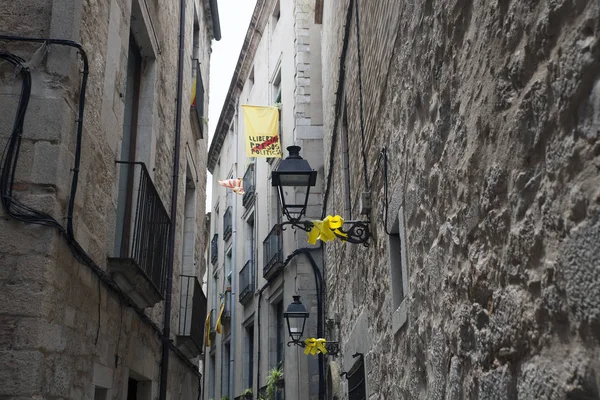 Girona Catalônia Espanha Junho 2018 Pequena Rua Medieval Cidade Girona — Fotografia de Stock