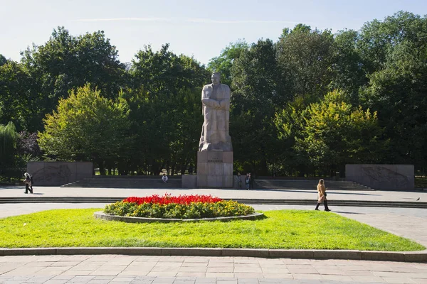 Lviv Ucrânia Outubro 2018 Monumento Ivan Franko Poeta Escritor Ucraniano — Fotografia de Stock