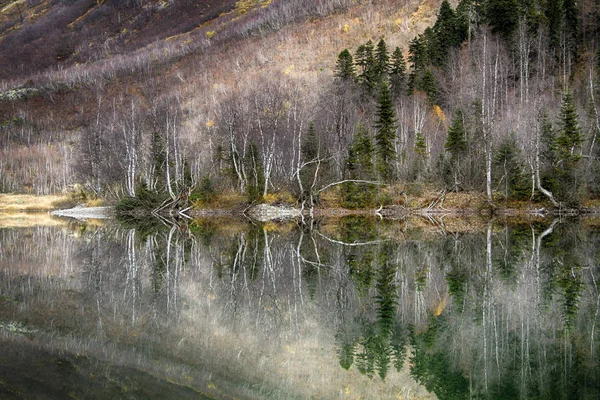 Kardyvach Bergsee Mit Reflexionen Herbstlandschaft Kaukasus Sotschi Russland — Stockfoto