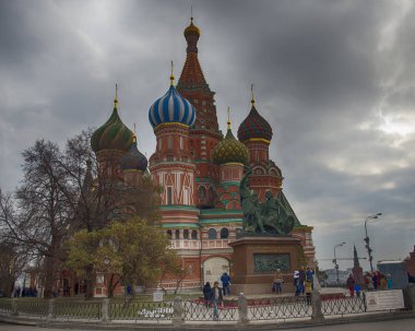 Moskova / Rusya - 28 Ekim 2014: Aziz Basil Katedrali (katedral Vasili mübarek)