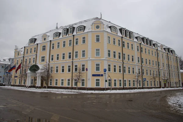 モスクワ ロシア連邦 2016 オフィス複合体 アレクサンダーの家 はモスクワ通りのボルダ ヤキマンカに位置してビジネス センター — ストック写真