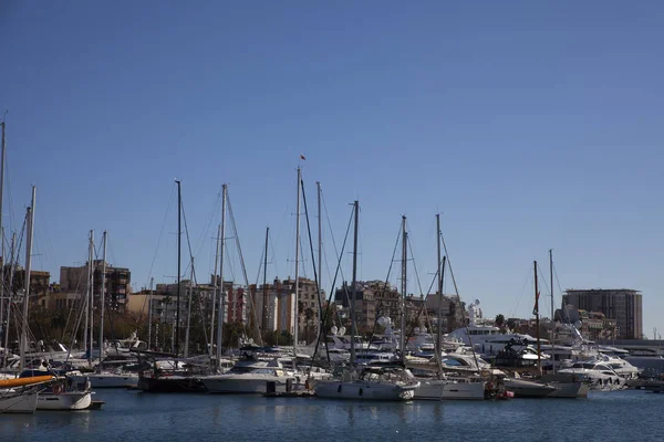 Port Vell'deki Yatlar, Barselona şehri — Stok fotoğraf