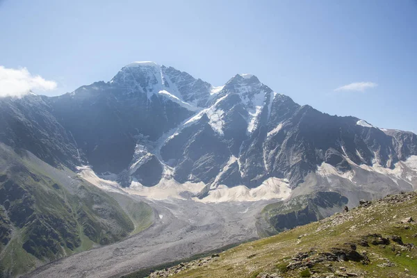 Mount Donguz-Orun, ledovec sedm. Elbrus, Kavkaz — Stock fotografie