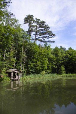 Eski balık tutma kulübe Gölü, Crimea