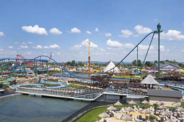 Energylandia 'daki su parkı, dünyanın en büyük eğlence parkı. 