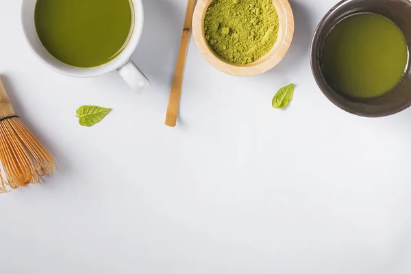 Zutaten und Werkzeuge für die Herstellung von grünem Tee Matcha — Stockfoto