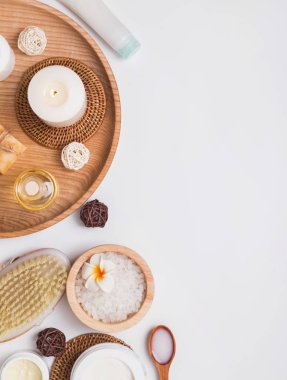 Spa, Masaj ve vücut bakım ürünleri ve ürünleri, üstten görünüm.