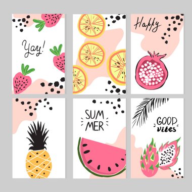 Doodle tarzı meyvelerle soyut kart şablonları seti