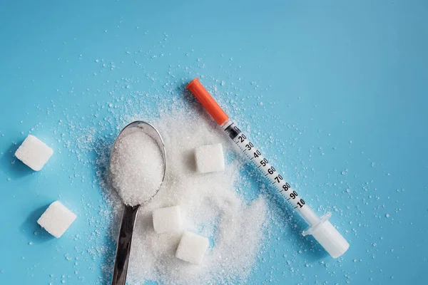 Conceito Dependência Açúcar Diabetes Açúcar Refinado Granulado Seringa Insulina — Fotografia de Stock
