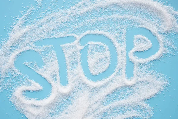 Palavra Parar Feito Açúcar Fundo Azul Dependência Açúcar Diabéticos Conceito — Fotografia de Stock