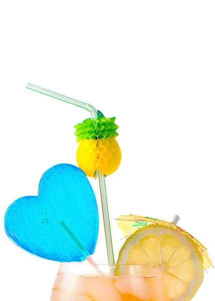 Lollipop Limón Dulce Corazón Cítricos Paja Jugo Frutas Tropicales Cóctel —  Fotos de Stock