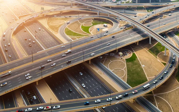 Légifelvételek Nap Dubai Látképére Híd Autópálya Forgalom Város Közlekedési Forgalom — Stock Fotó