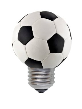 Eko yeşil enerji kavramı ampul, ampul beyaz arka plan üzerinde izole leathersoccer topu ile.