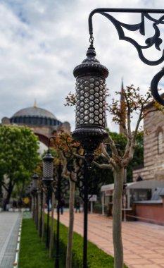 Bazilika Ayasofya Sophia Katedrali Bizans mimari Arapça lambalar, kubbe ve Minare eski şehir Istanbul, Türkiye