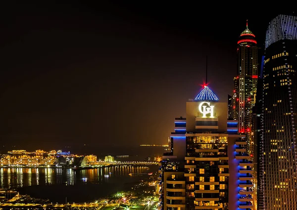 Dubai Marina noite cidade Emirados Árabes Unidos — Fotografia de Stock