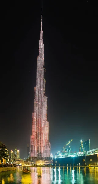 Architektura osvětlení Burj Khalifa noc — Stock fotografie