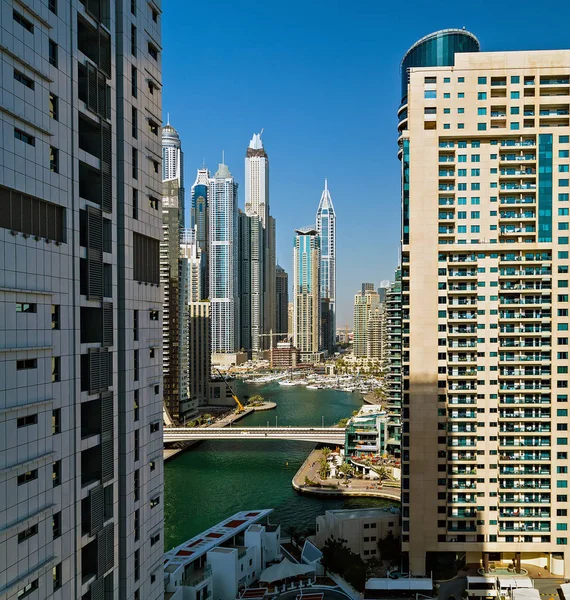 Byggnader Dubai Marina bay skyskrapor, Dubai, Förenade Arab-Emira — Stockfoto