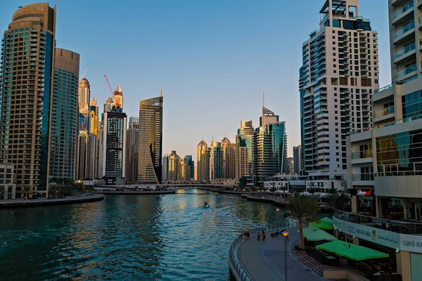 Bâtiments de Dubai Marina bay view skyscrapers, Dubai, United Ar — Photo