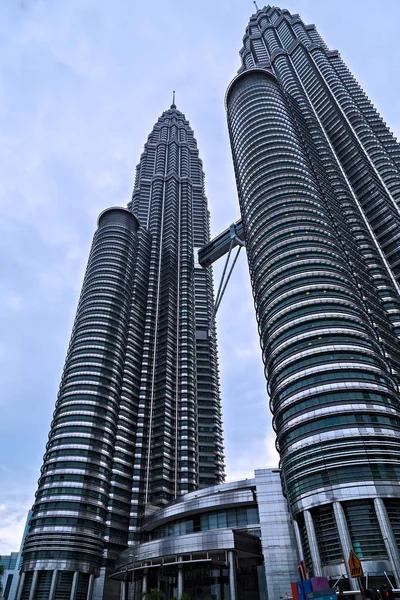 Petronas Klcc 双子塔, 建筑是瓜拉卢姆的地标性建筑 — 图库照片