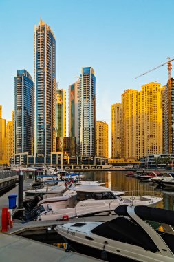 Dubai Yat Limanı gökdelenler mimari Birleşik Arap Emirlikleri.