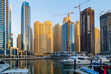 Dubai Yat Limanı gökdelenler mimari Birleşik Arap Emirlikleri.