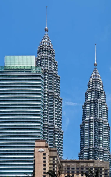 吉隆坡市中心的天际线马来西亚双塔 — 图库照片