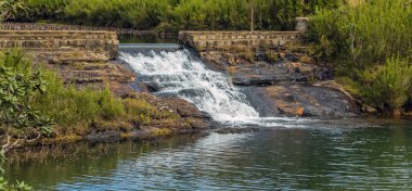 Şelale dağ manzarası Horton Plains ülkedeki küçük Falls