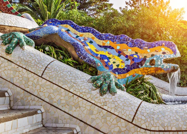 Dragon Salamandra Fountain Barcelona — Stockfoto