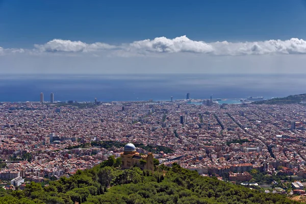 Barcelona city streets panoramic view, Spain — Stock Photo, Image