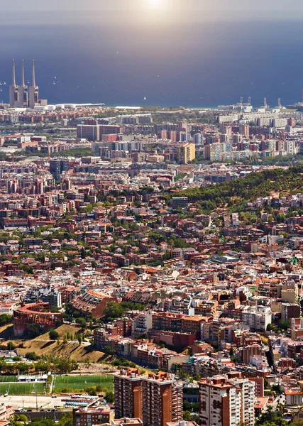 巴塞罗那城市街道的首都鸟图 — 图库照片