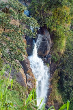 manzara arka plan ile güzel şelale